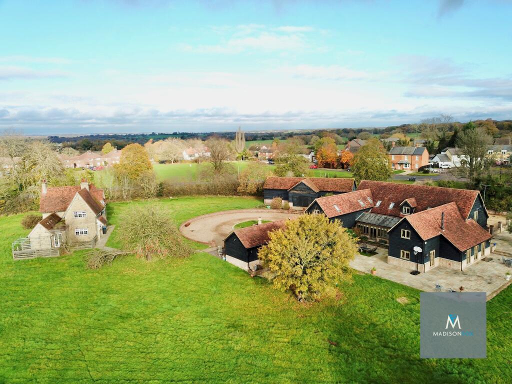 Additional property image - Harmer Green Lane, Welwyn, Hertfordshire, AL6