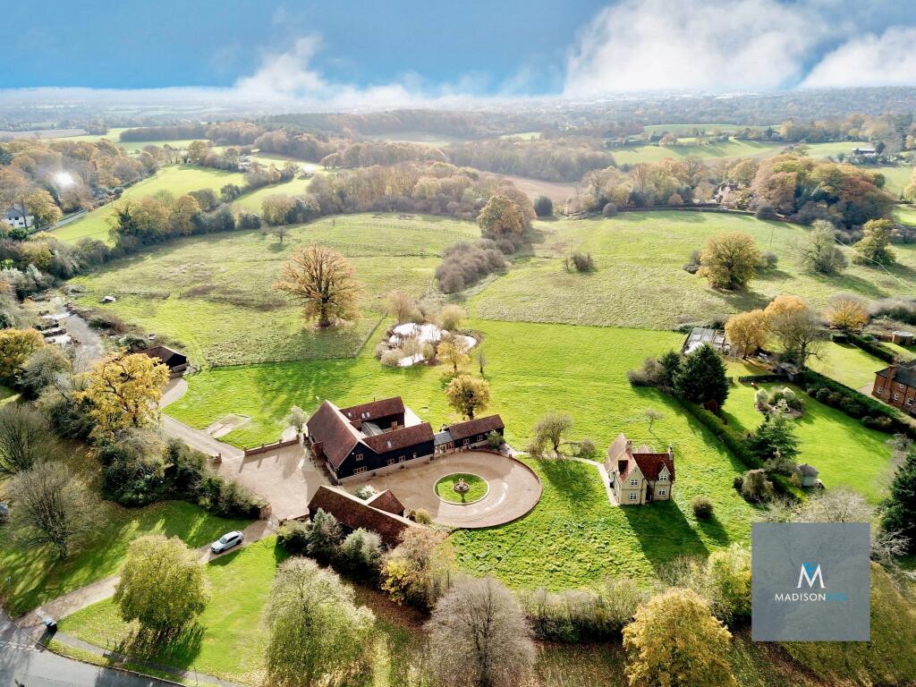 Additional property image - Harmer Green Lane, Welwyn, Hertfordshire, AL6