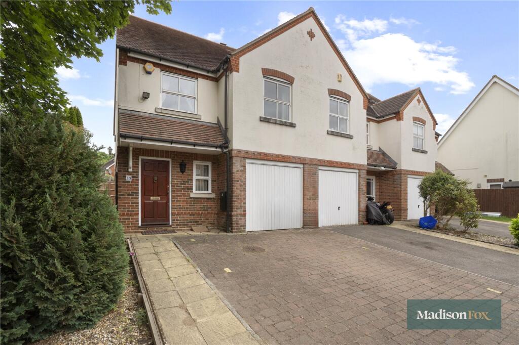 Main image of property: Fallow Fields, Loughton, Essex, IG10