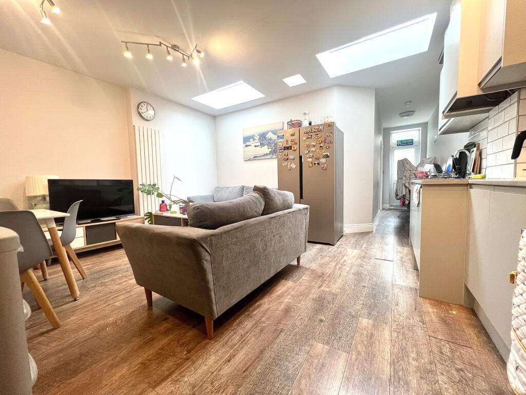 Main image of property: Suffolk Road, Barking, IG11