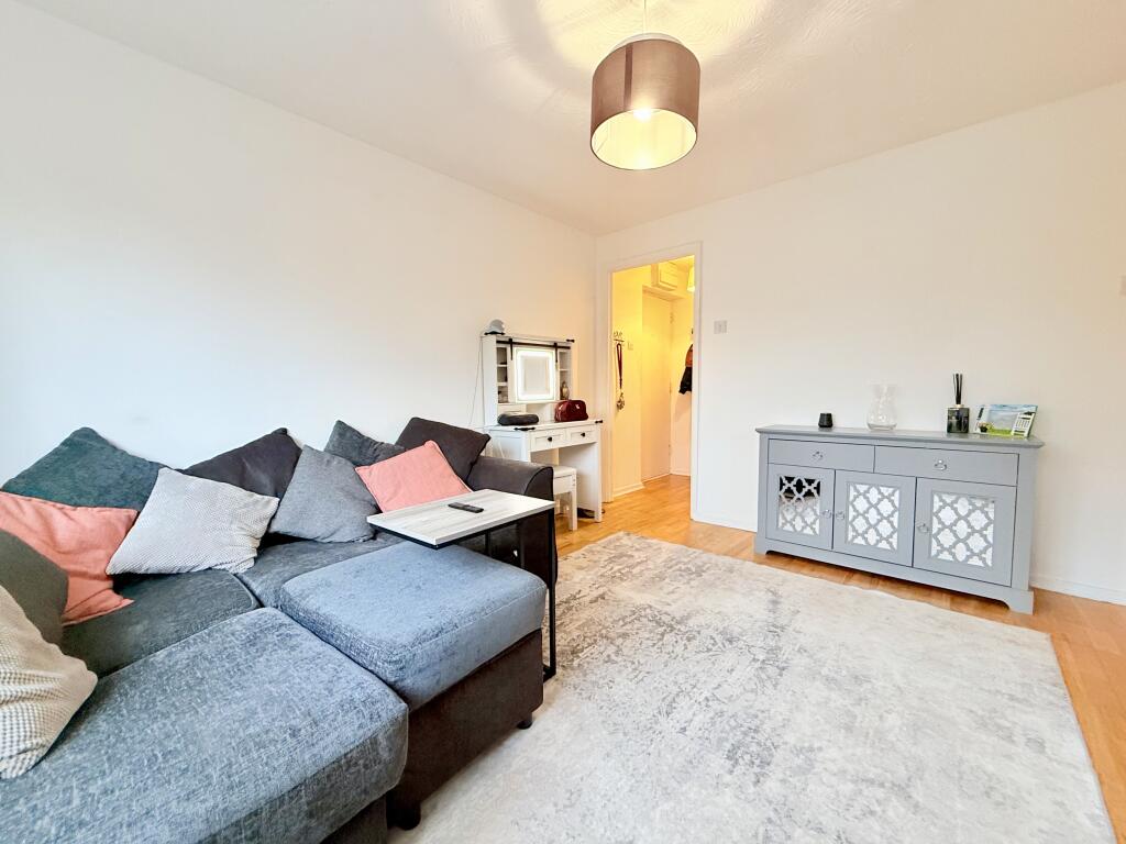 Main image of property: Cumberland Place, Catford, SE6