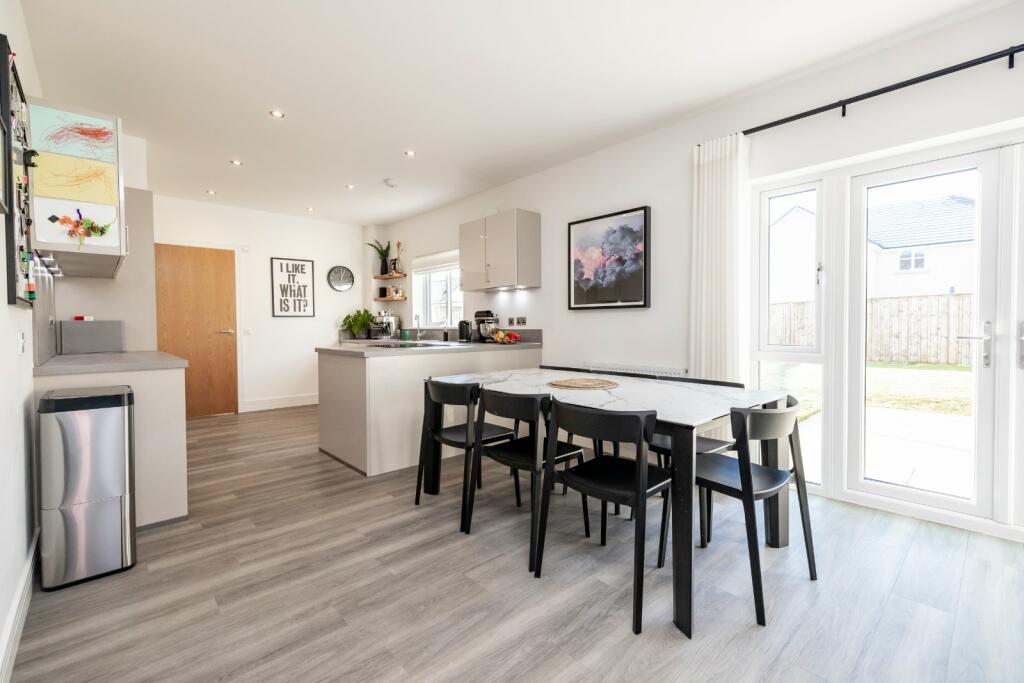 Additional property image - West Craigbank Gardens, Cults, Aberdeen, AB15