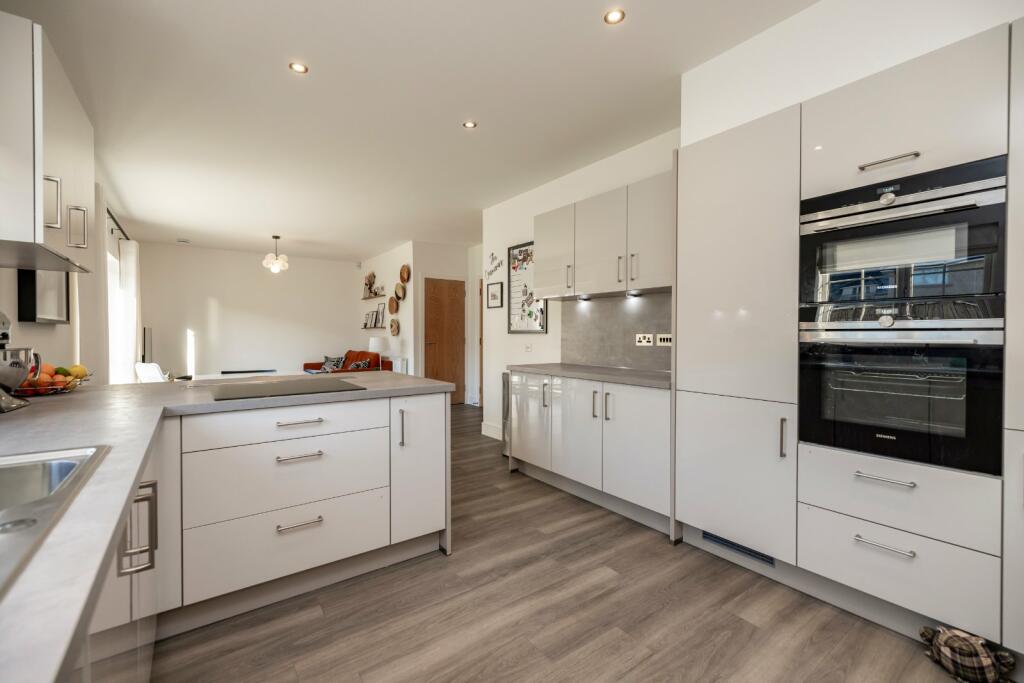 Additional property image - West Craigbank Gardens, Cults, Aberdeen, AB15
