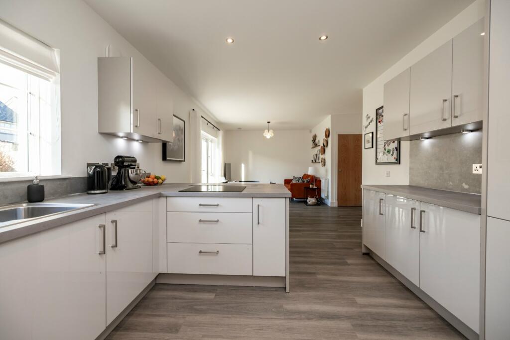 Additional property image - West Craigbank Gardens, Cults, Aberdeen, AB15