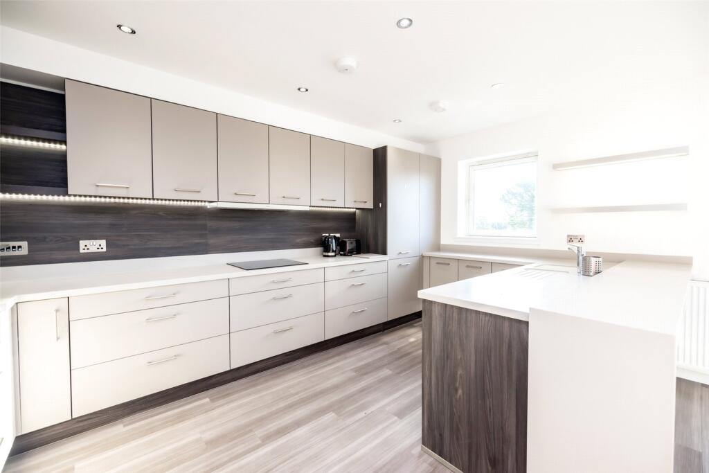 Additional property image - May Baird Gardens, Aberdeen, AB25