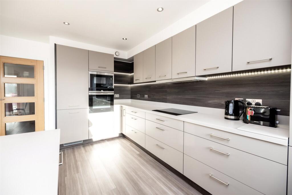 Additional property image - May Baird Gardens, Aberdeen, AB25