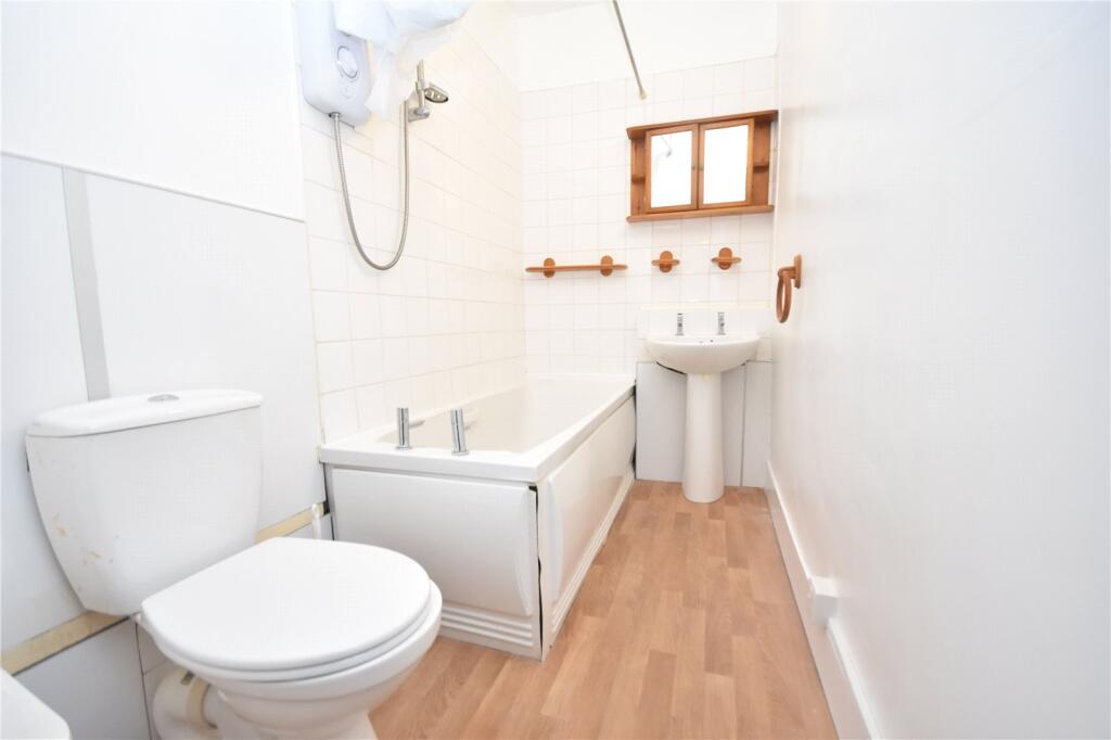 Additional property image - Walker Road, Top Floor Left, Torry, Aberdeen, AB11