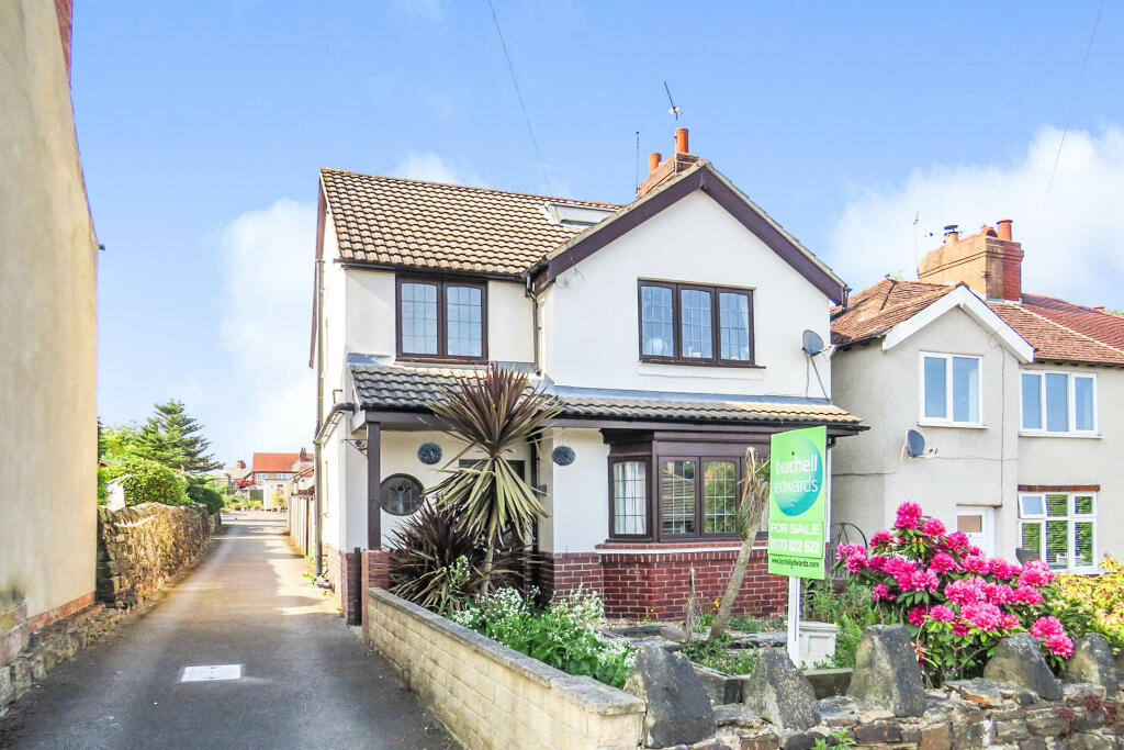 3 bedroom detached house for sale in Spencer Road, Belper, DE56