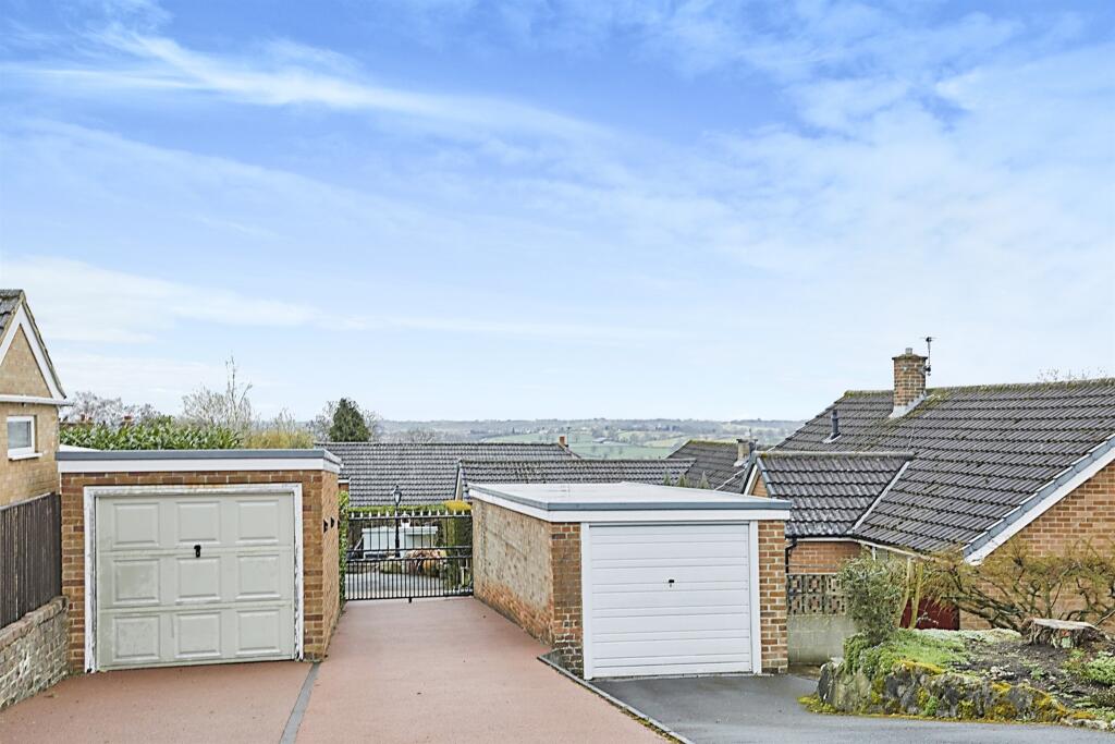 3 bedroom semidetached bungalow for sale in Horsley Crescent, Holbrook, Belper, DE56