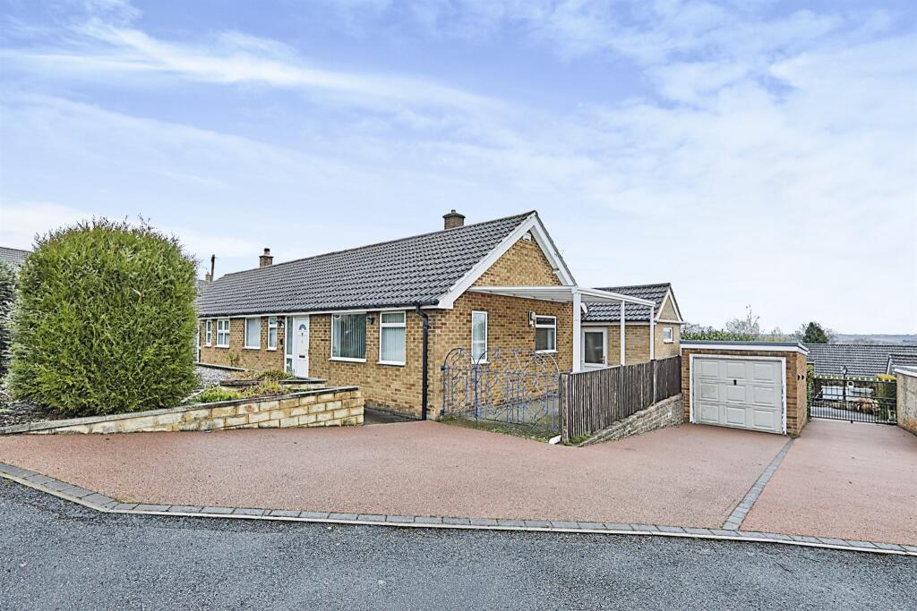 3 bedroom semidetached bungalow for sale in Horsley Crescent, Holbrook