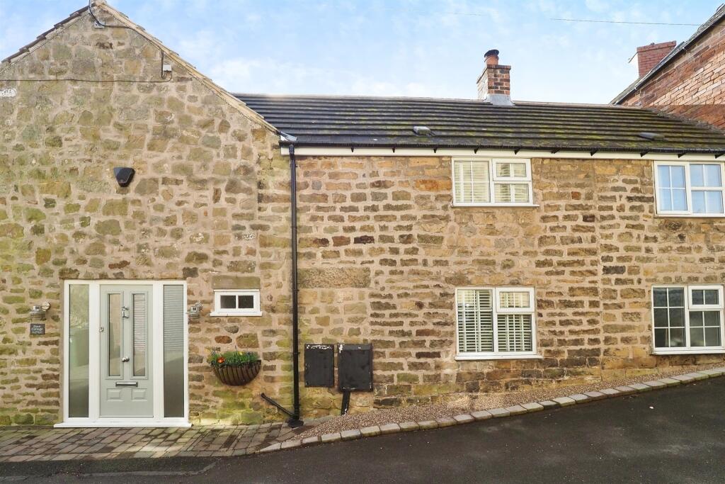 3 bedroom character property for sale in School Lane, Crich, Matlock, DE4