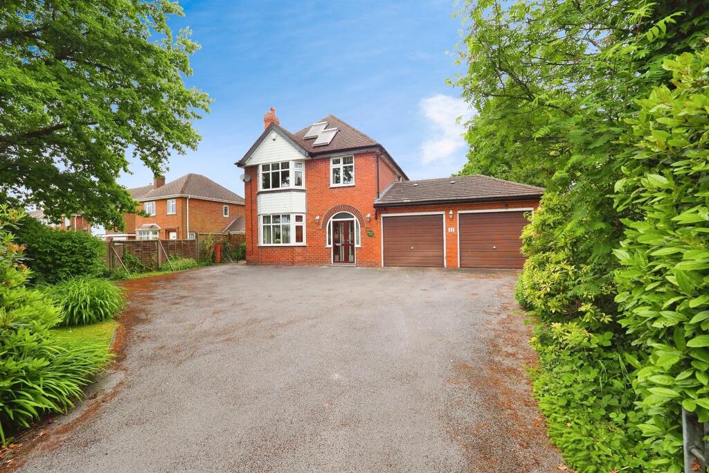 3 bedroom detached house for sale in Ripley Road, Heage, Belper, DE56