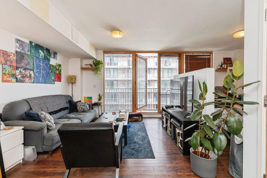 Main image of property: Cathedral Walk, Bristol, BS1