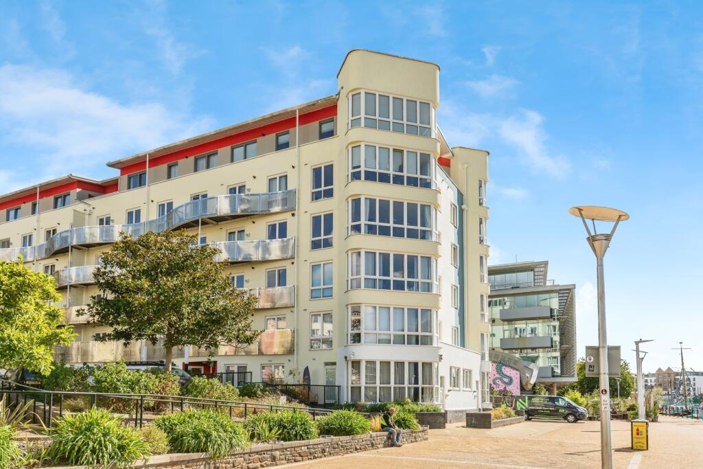 Main image of property: The Crescent, Hannover Quay, Bristol, BS1