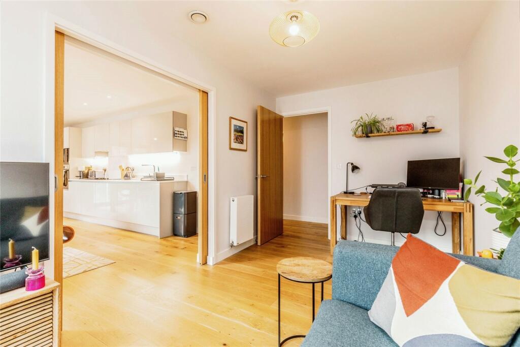 Additional property image - The Gateway, Bristol, BS1
