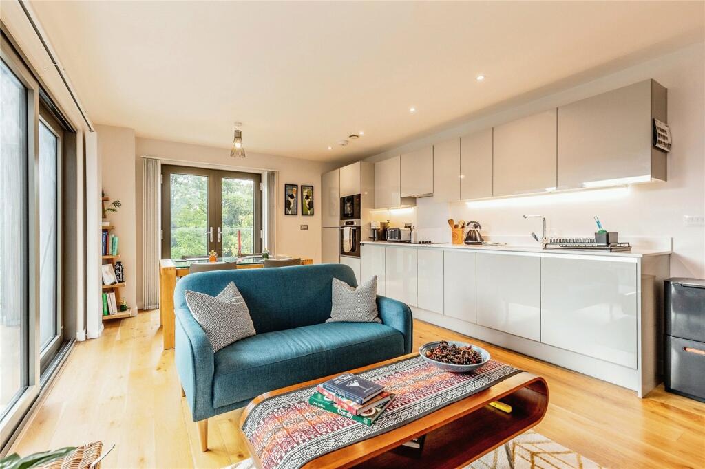 Additional property image - The Gateway, Bristol, BS1