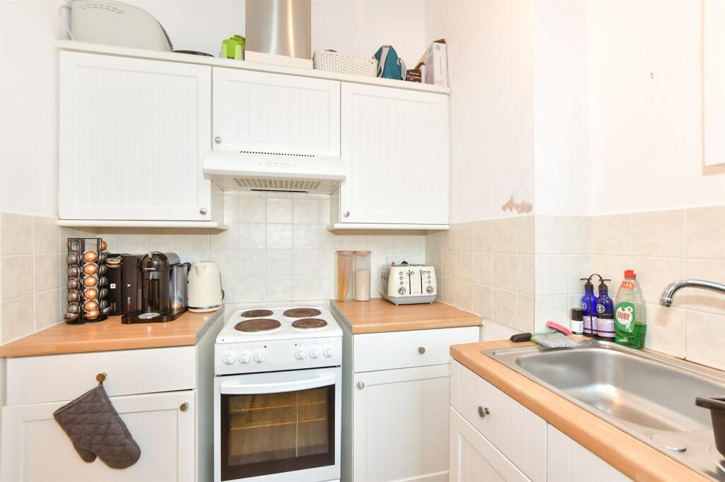 Additional property image - Broadmead Road, Folkestone, Kent