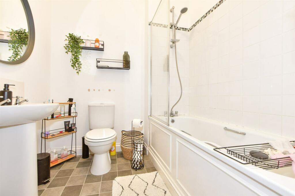 Additional property image - Broadmead Road, Folkestone, Kent