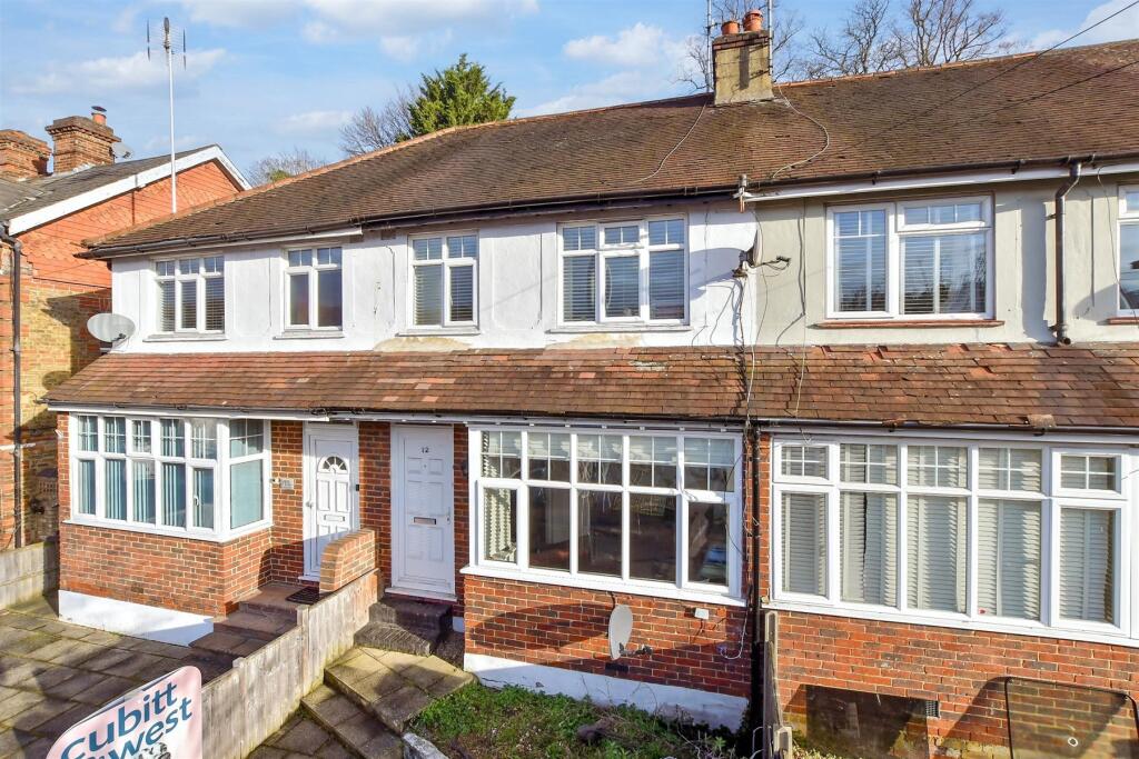 Additional property image - Famet Gardens, Kenley, Surrey