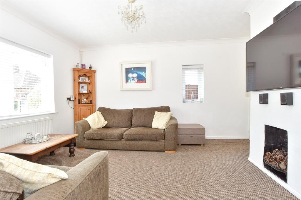 Additional property image - Homefield Crescent, Walberton, Arundel, West Sussex