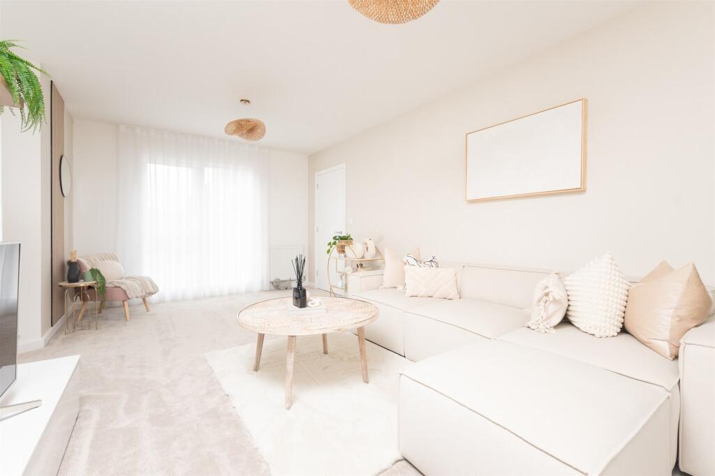 Additional property image - Portbridge Gardens, Ebbsfleet Valley, Swanscombe, Kent