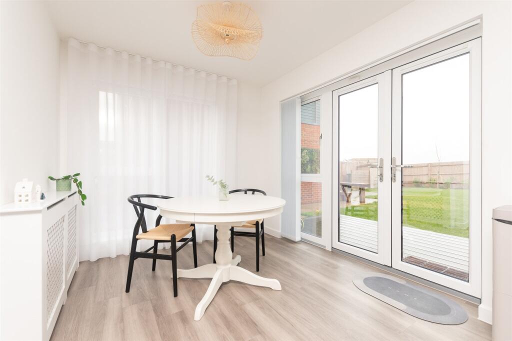 Additional property image - Portbridge Gardens, Ebbsfleet Valley, Swanscombe, Kent