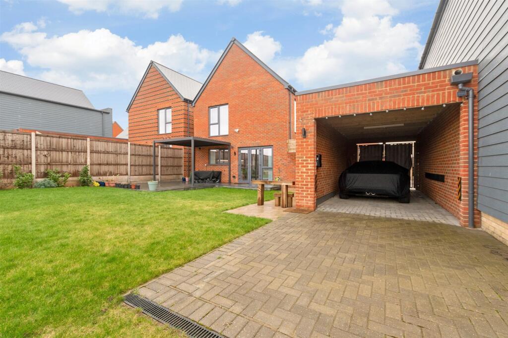 Additional property image - Portbridge Gardens, Ebbsfleet Valley, Swanscombe, Kent