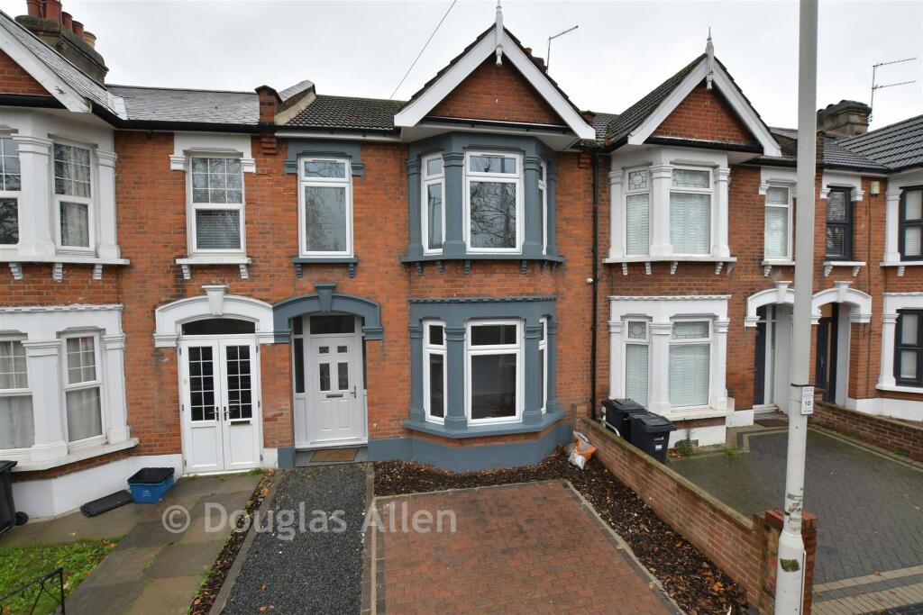 Main image of property: South Park Drive, Ilford, Essex