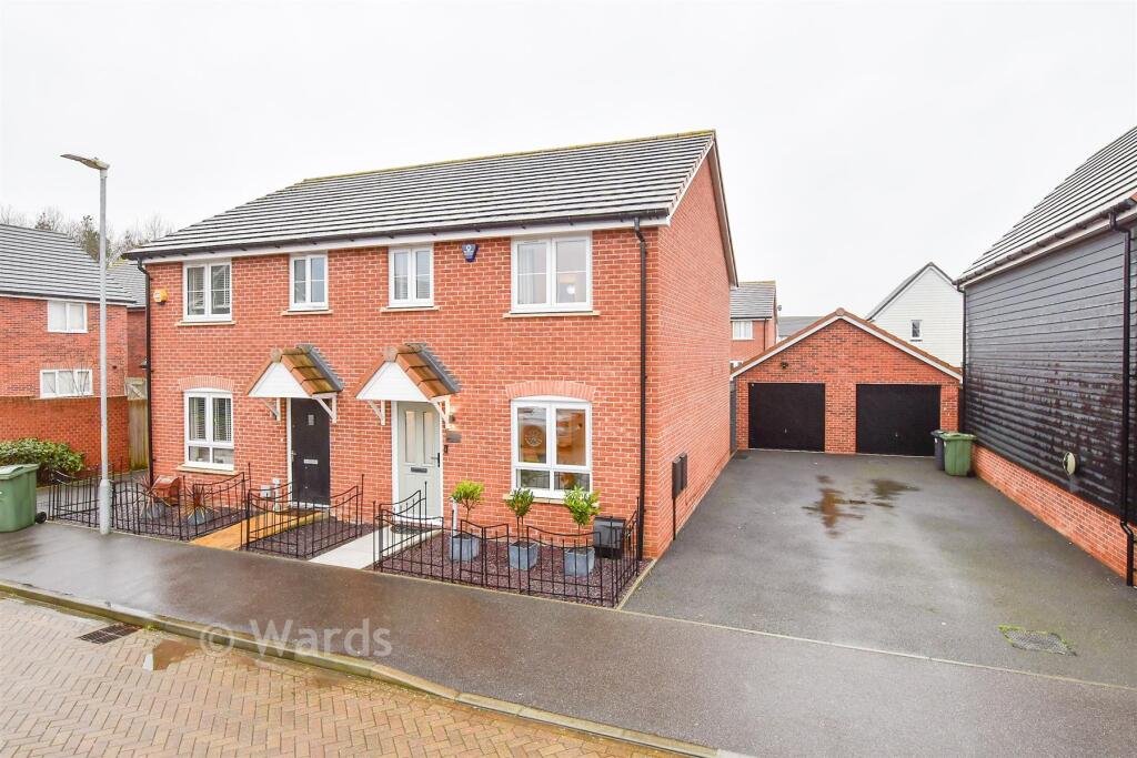 Main image of property: Saunders Field, Maidstone, Kent