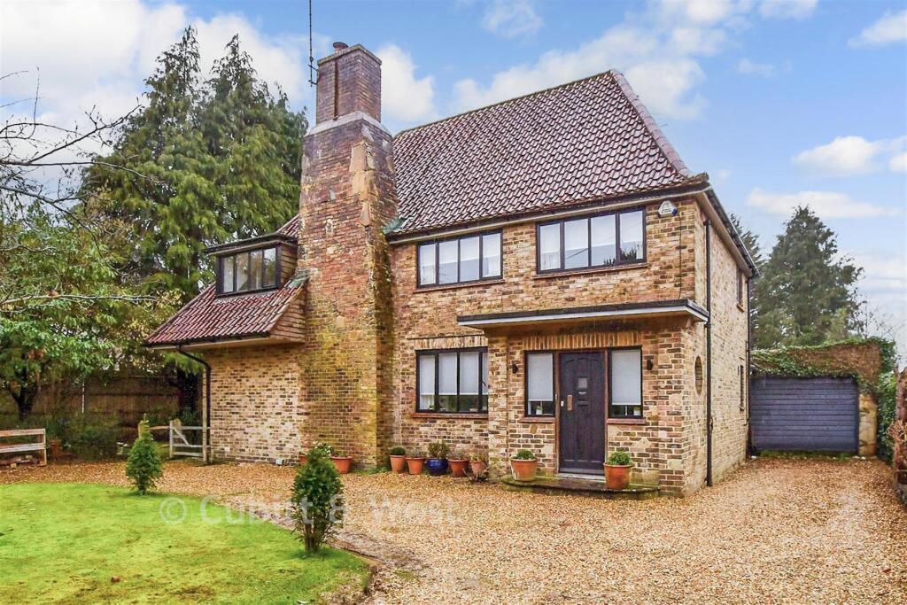 Worthing Road, Horsham, West Sussex