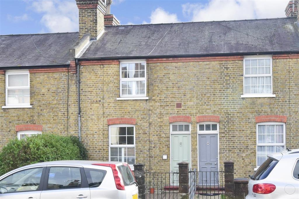3 bedroom terraced house for sale in Chipstead Valley Road, Coulsdon, Surrey, CR5
