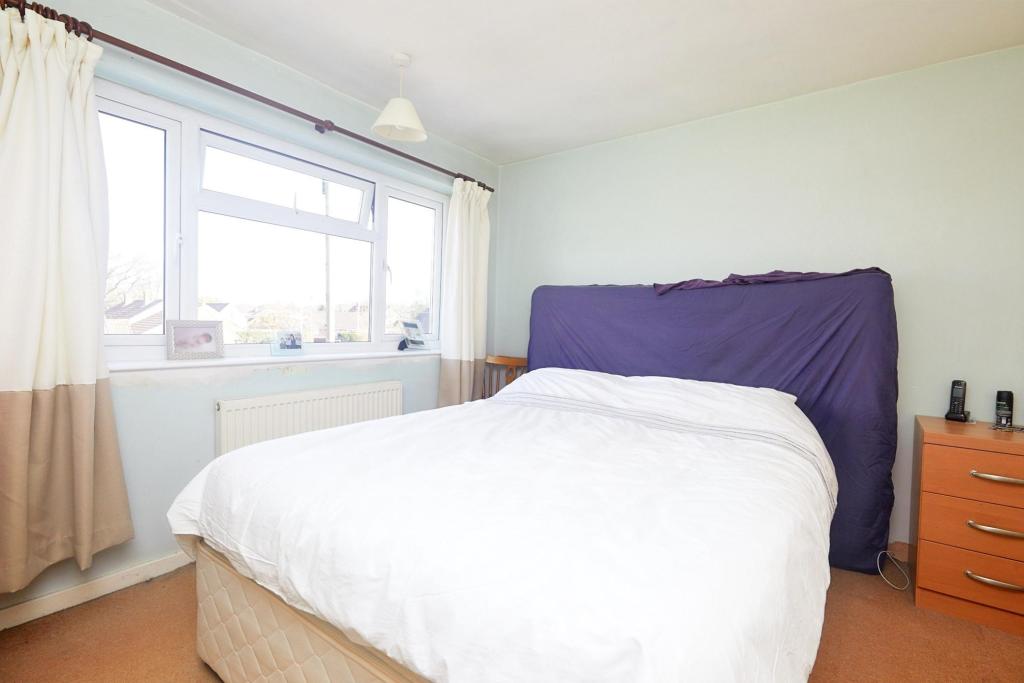 3 bedroom semidetached house for sale in The Lawns, RollestonOnDove
