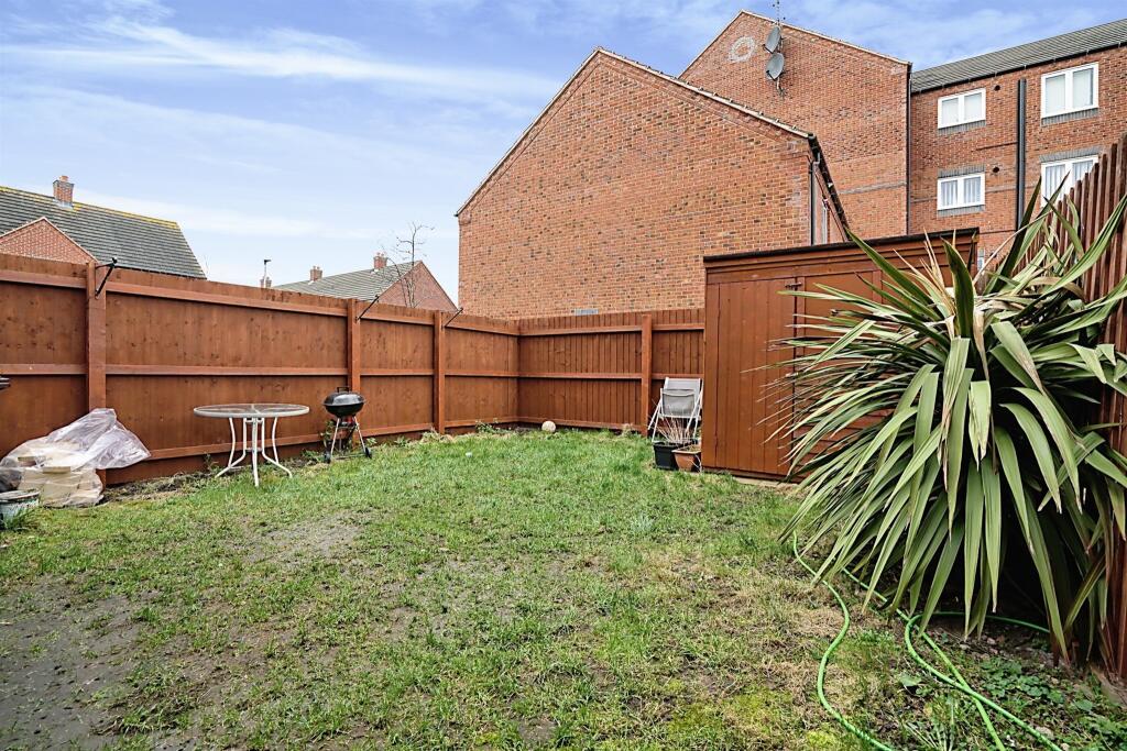 4 bedroom semidetached house for sale in Queensbridge, BurtonOnTrent