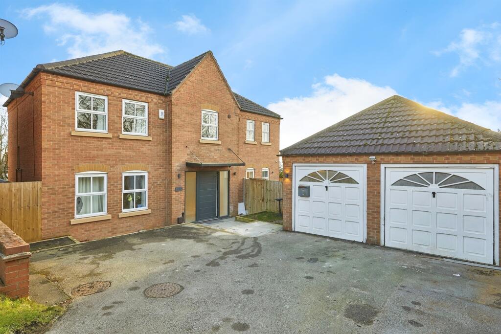 Main image of property: Bretby Hollow, Newhall, SWADLINCOTE