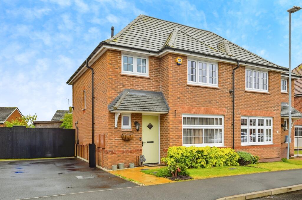 Main image of property: Castle Close, Stretton, Burton-On-Trent