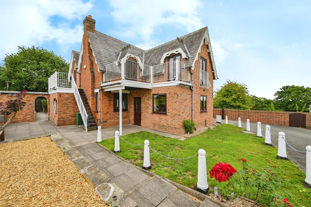 Main image of property: Tatenhill Common, Rangemore, BURTON-ON-TRENT