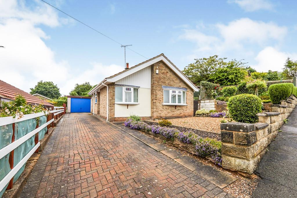 2 bedroom detached house for sale in Hillsdale Road, BurtonOnTrent, DE15