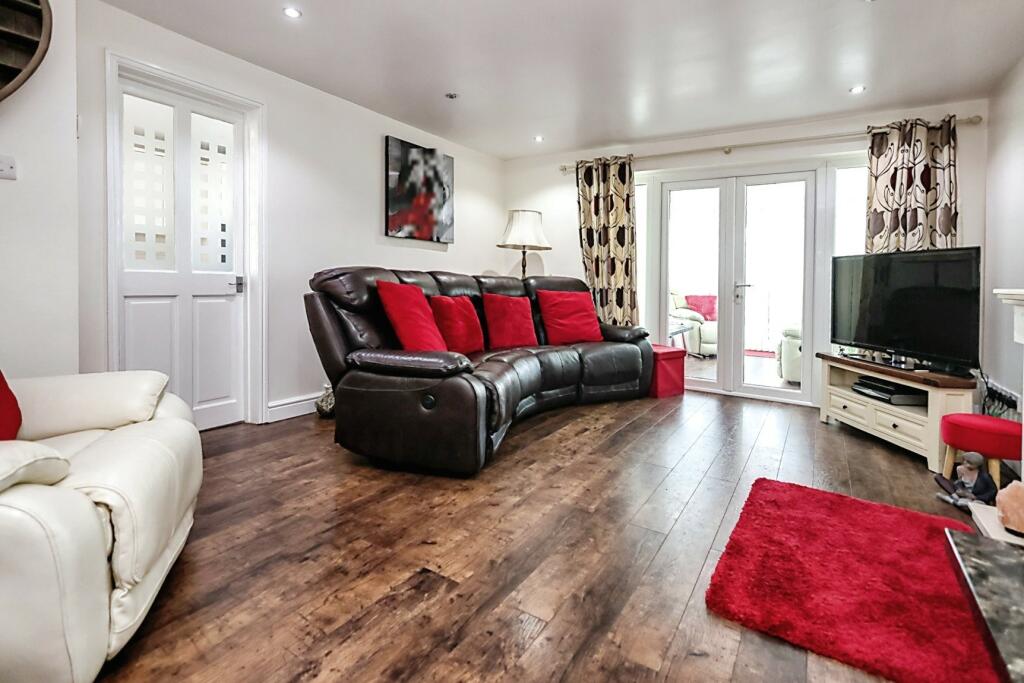 3 bedroom end of terrace house for sale in Auckland Drive, Birmingham, B36