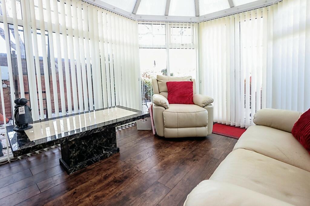 3 bedroom end of terrace house for sale in Auckland Drive, Birmingham, B36