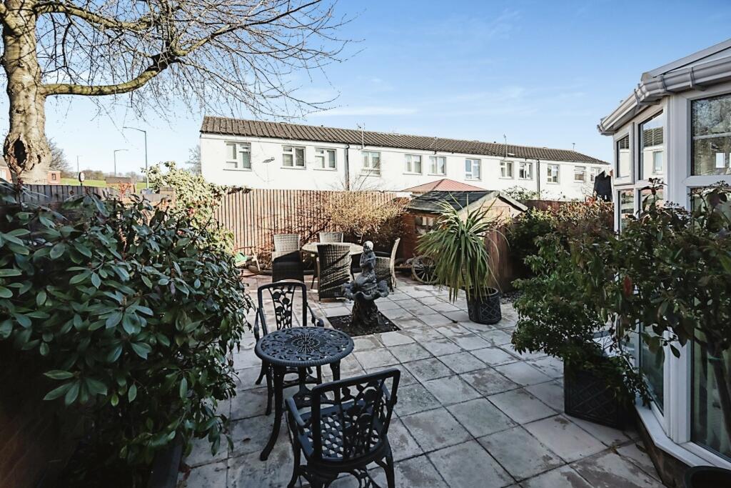 3 bedroom end of terrace house for sale in Auckland Drive, Birmingham, B36