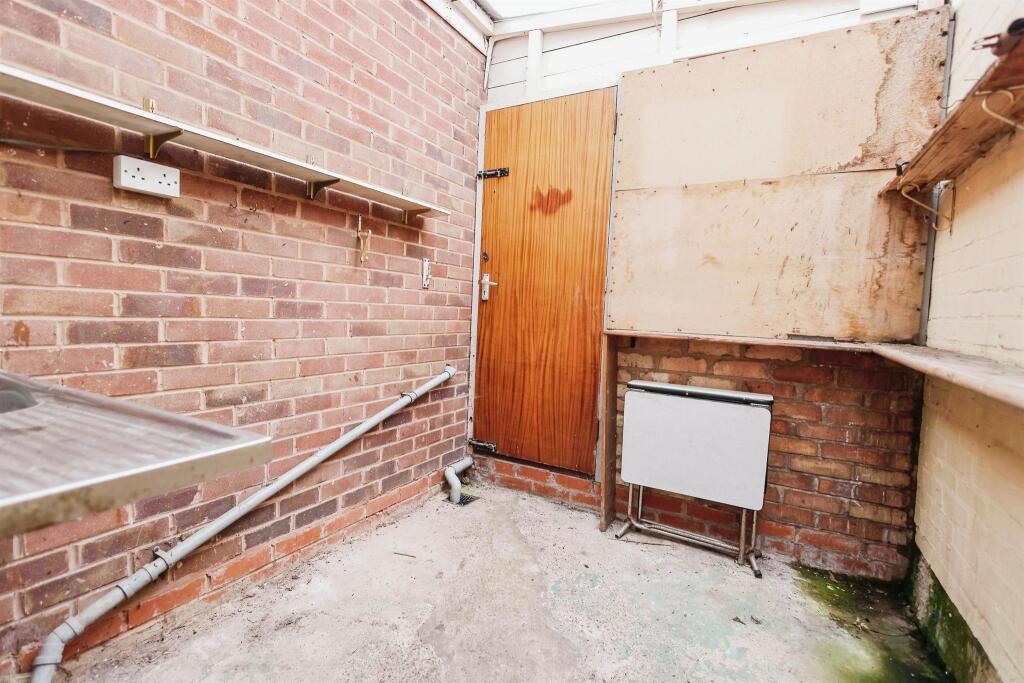 Additional property image - Shrewley Crescent, Birmingham