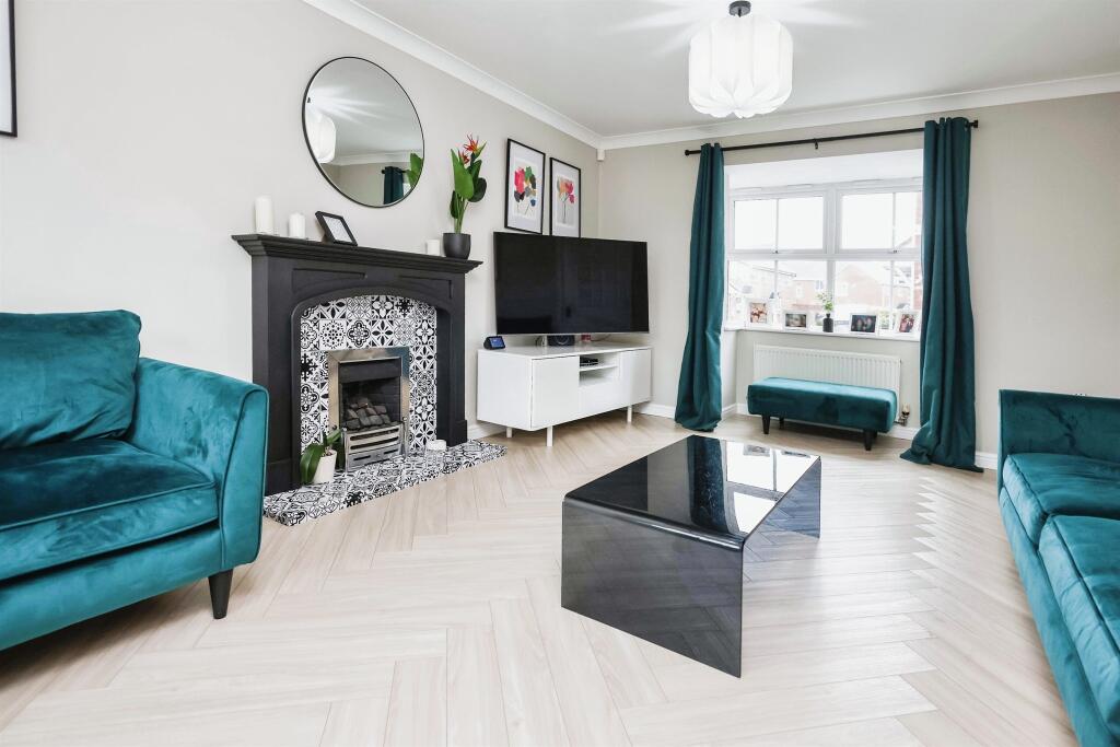 Additional property image - Hawksworth Crescent, Chelmsley Wood, Birmingham