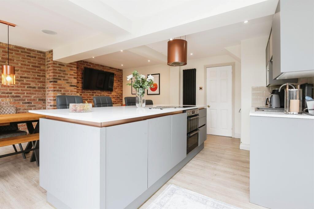 Additional property image - Weland Close, Water Orton, BIRMINGHAM