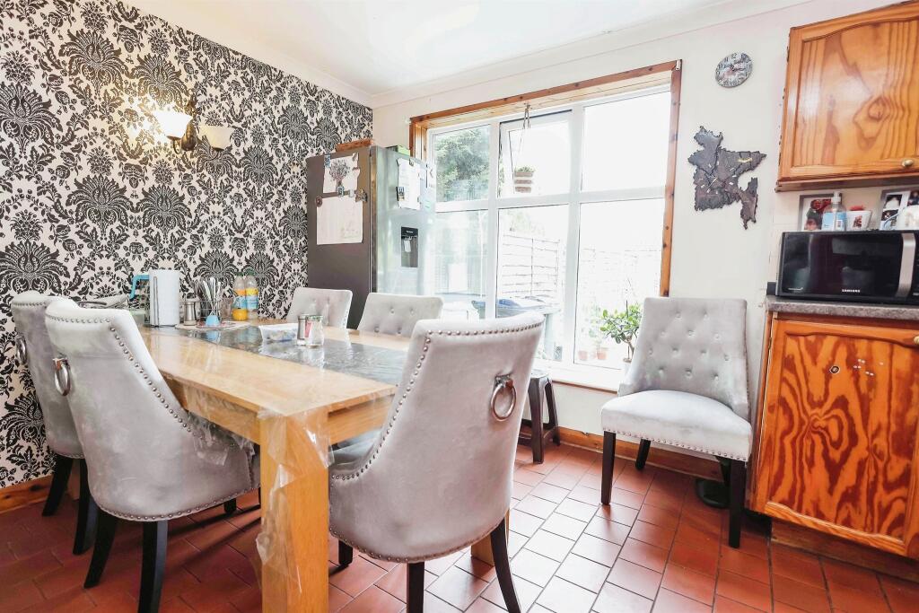 Additional property image - Farndon Way, BIRMINGHAM