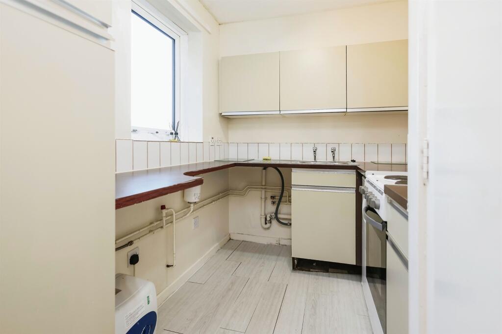 Additional property image - Swan Gardens, BIRMINGHAM
