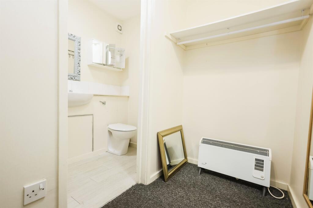 Additional property image - Swan Gardens, BIRMINGHAM