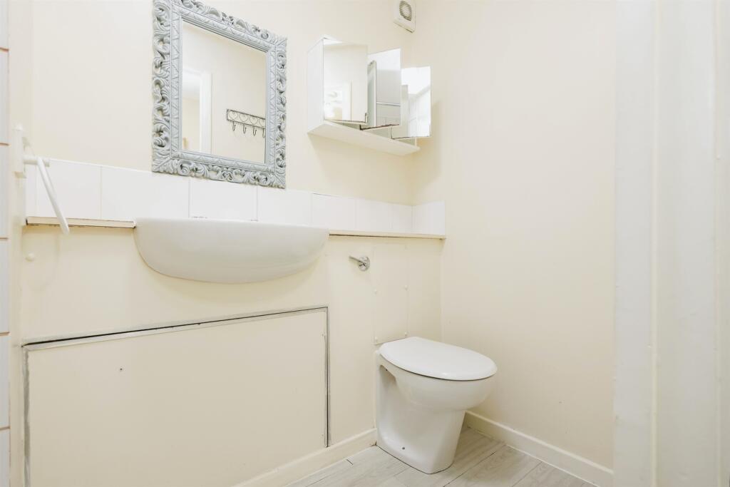 Additional property image - Swan Gardens, BIRMINGHAM