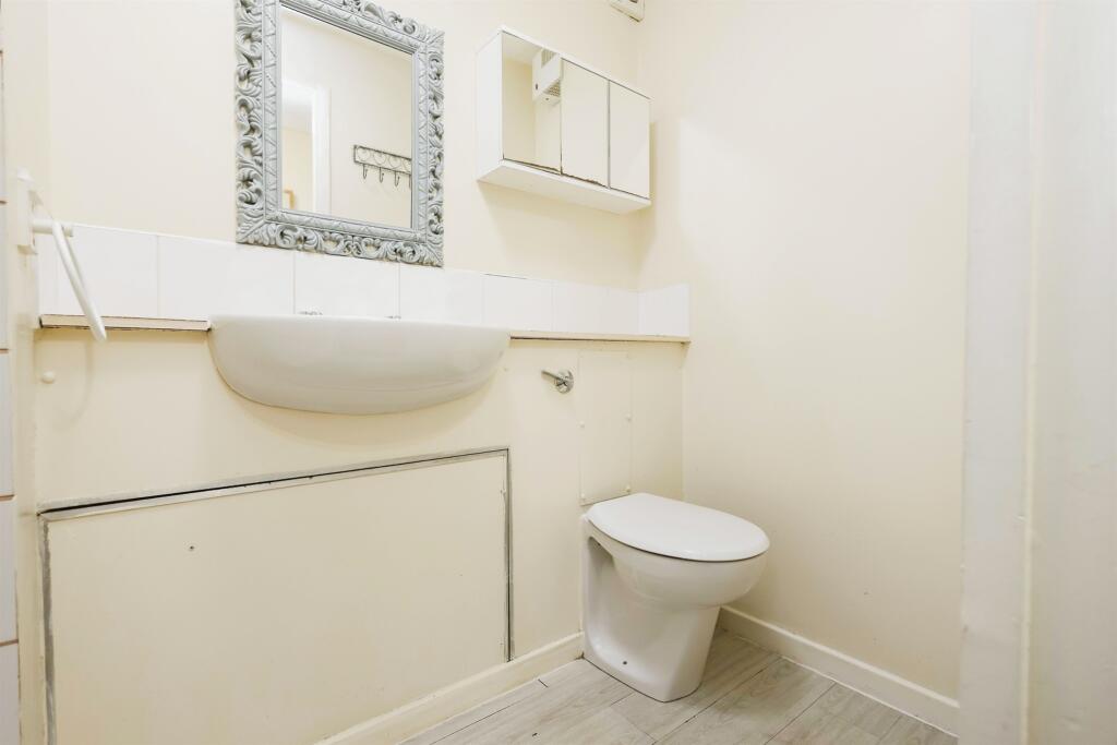 Additional property image - Swan Gardens, BIRMINGHAM