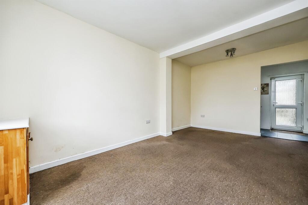 2 bedroom terraced house for sale in Nottingham Road, Ilkeston, DE7