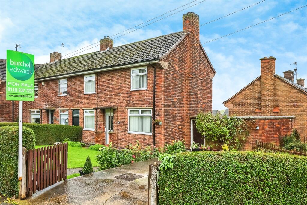 2 bedroom end of terrace house for sale in Windermere Avenue, Kirk